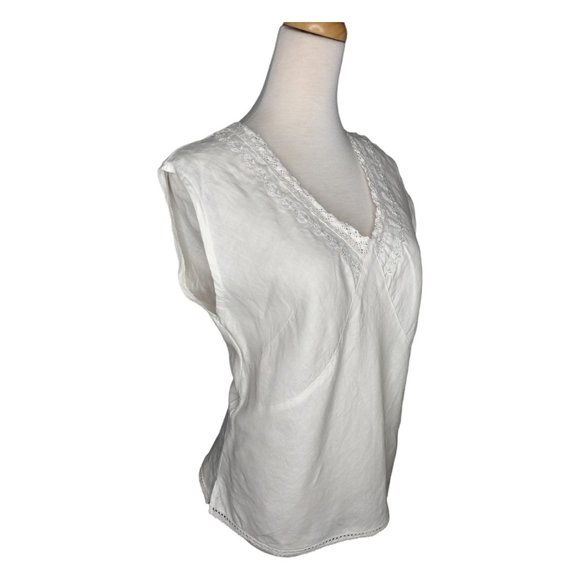 Irish Linen Blouse w Bead and Lace Trim Size L - Picture 3 of 7
